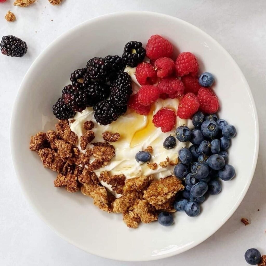 Greek-Yogurt-with-Granola
