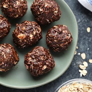 chocolate peanut butter protein balls